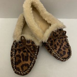 Leopard calf hair moccasin slippers